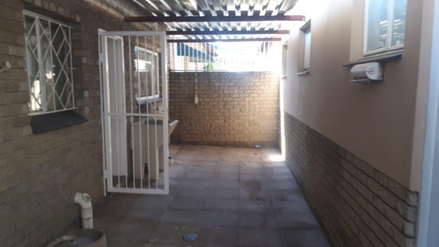 2 Bedroom Property for Sale in Rustenburg Central North West